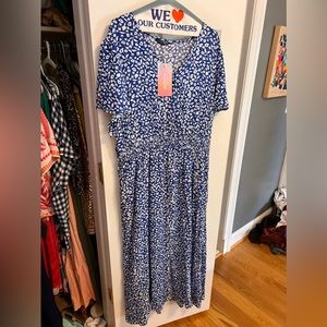 NWT Bloomchic blue and white floral dress (size 26)